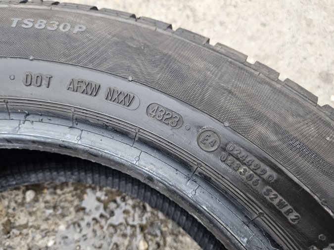 205/60 R16 Continental