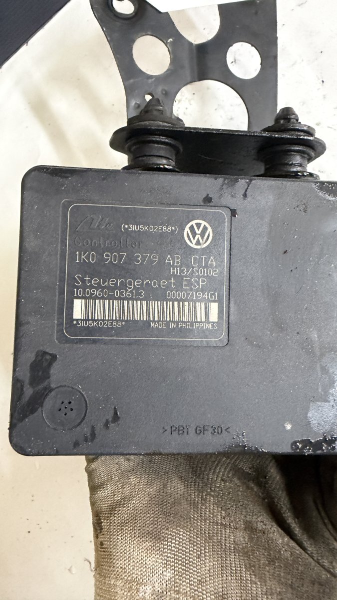 ABS ESP Pumpa centrala a3 quattro 1K0907379AB